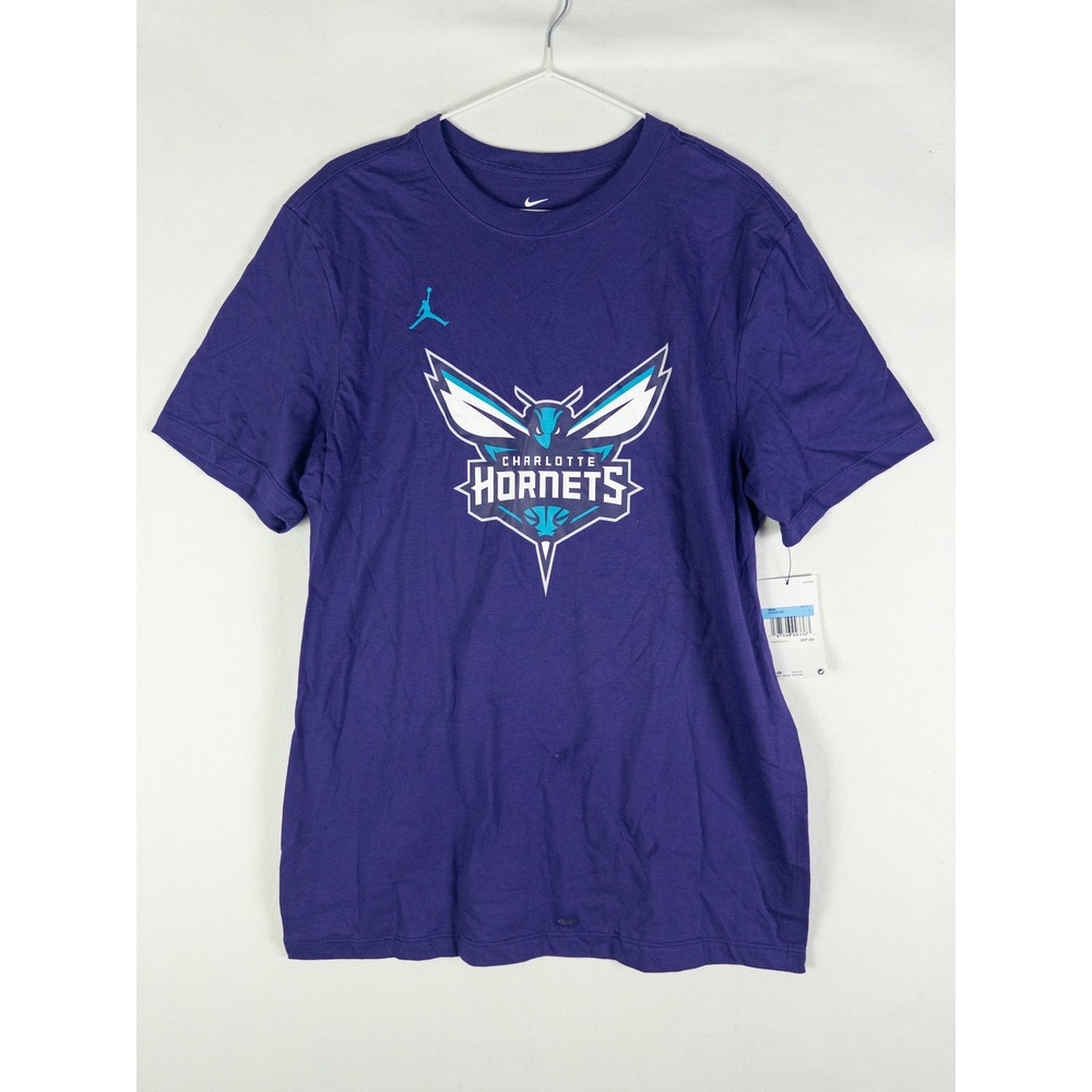 NWT Nike Jordan Charlotte Hornets NBA Logo T-Shirt Mens M Purple Streetwear